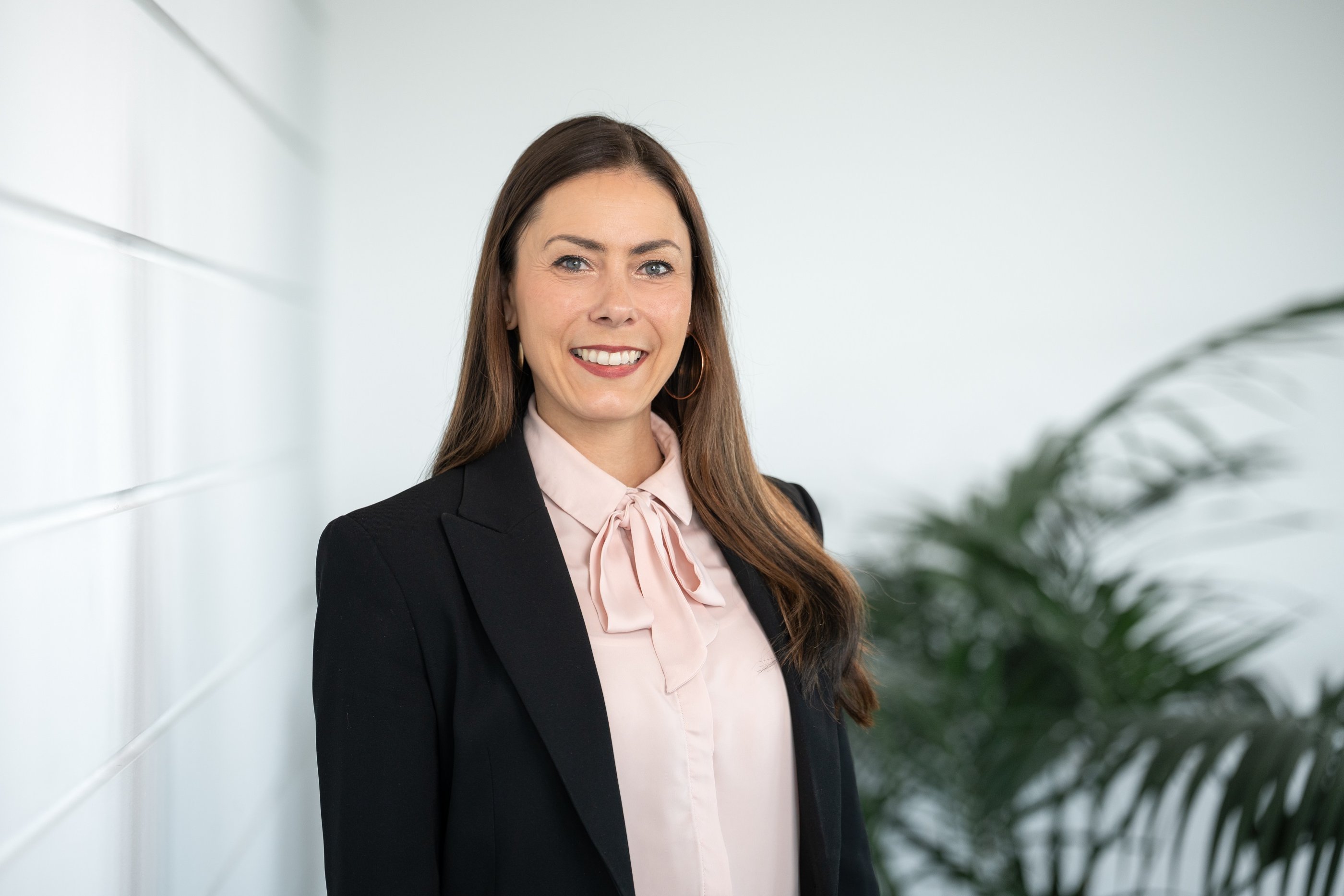 Janet Horn. Beraterin für weitere Fragen im Bereich Investor Relations